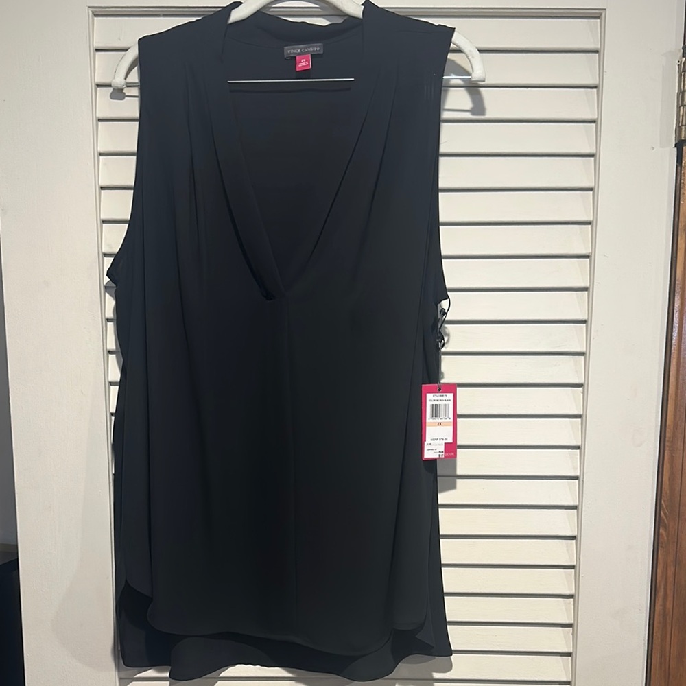 VINCE Camino NWT Black Sleeveless Top